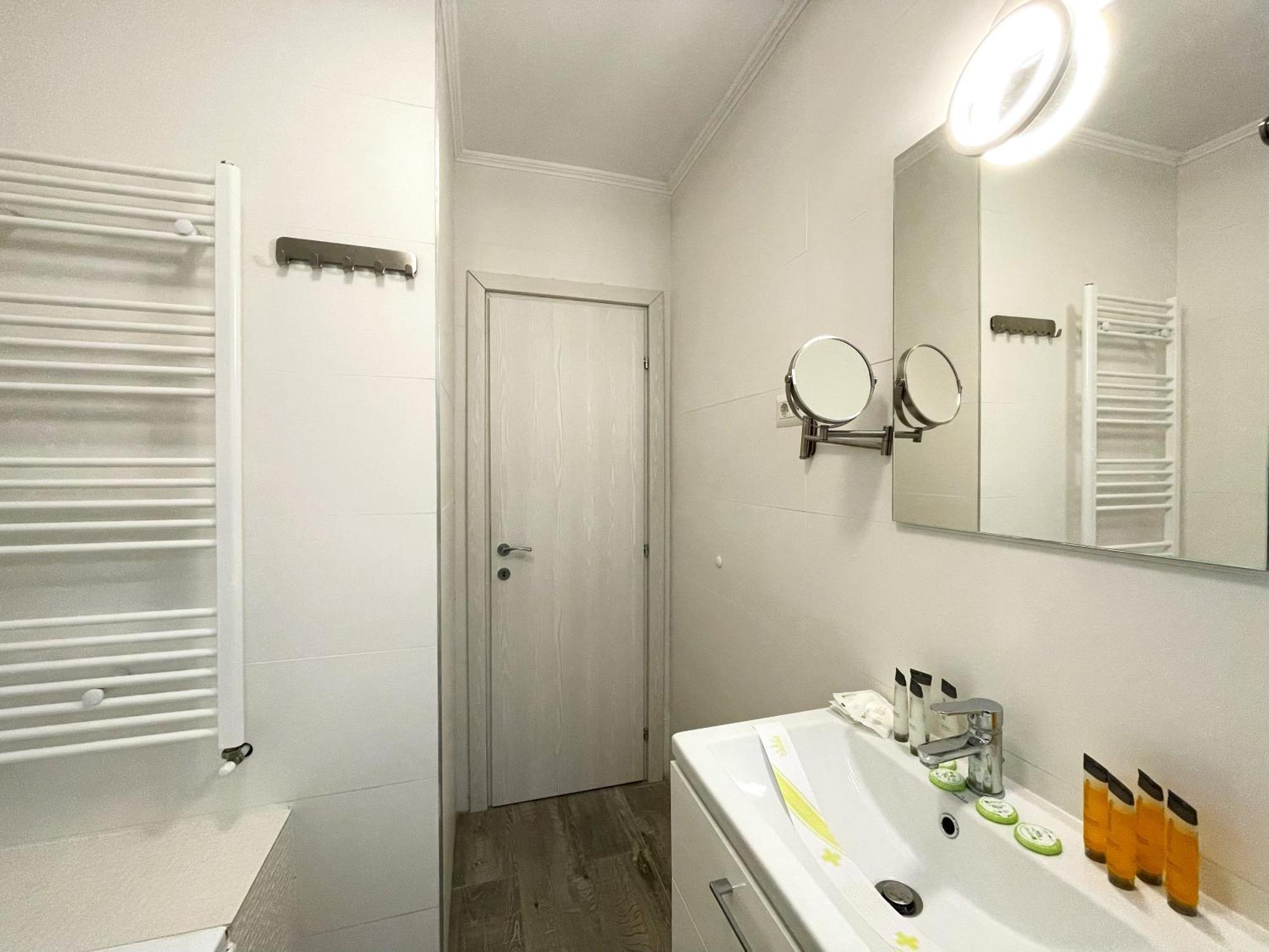 Cozy Riverfront Apartments With Garden And Mountain View Buşteni Exteriér fotografie
