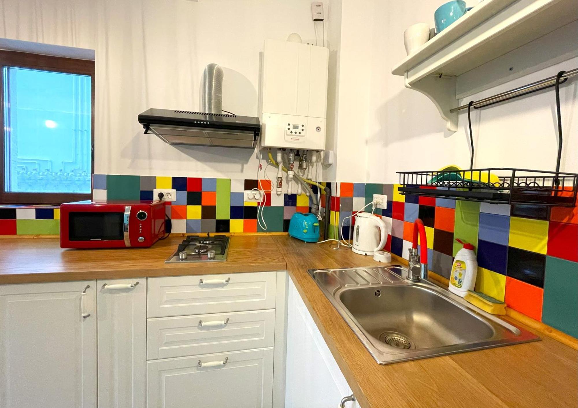Cozy Riverfront Apartments With Garden And Mountain View Buşteni Exteriér fotografie