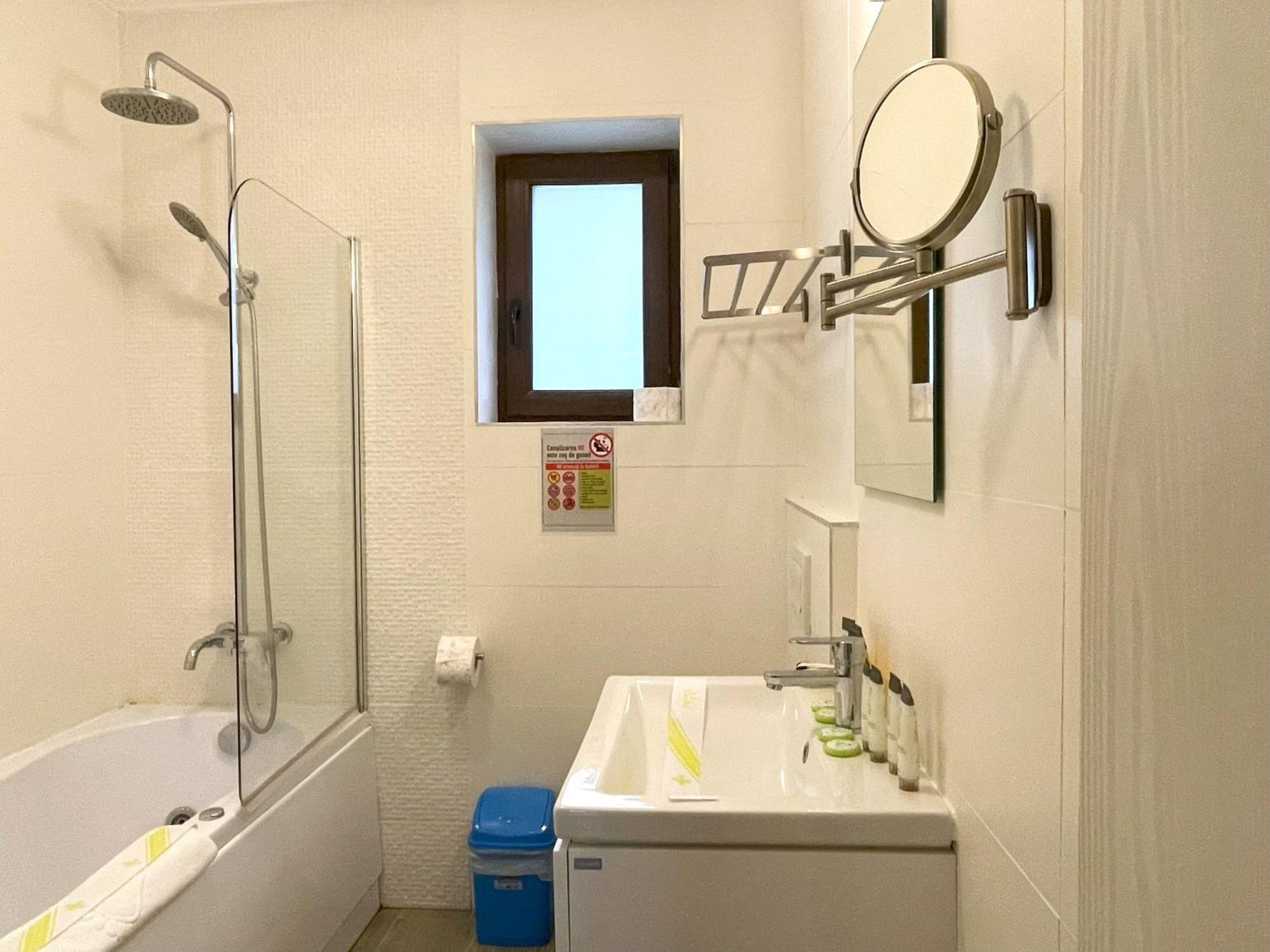 Cozy Riverfront Apartments With Garden And Mountain View Buşteni Exteriér fotografie